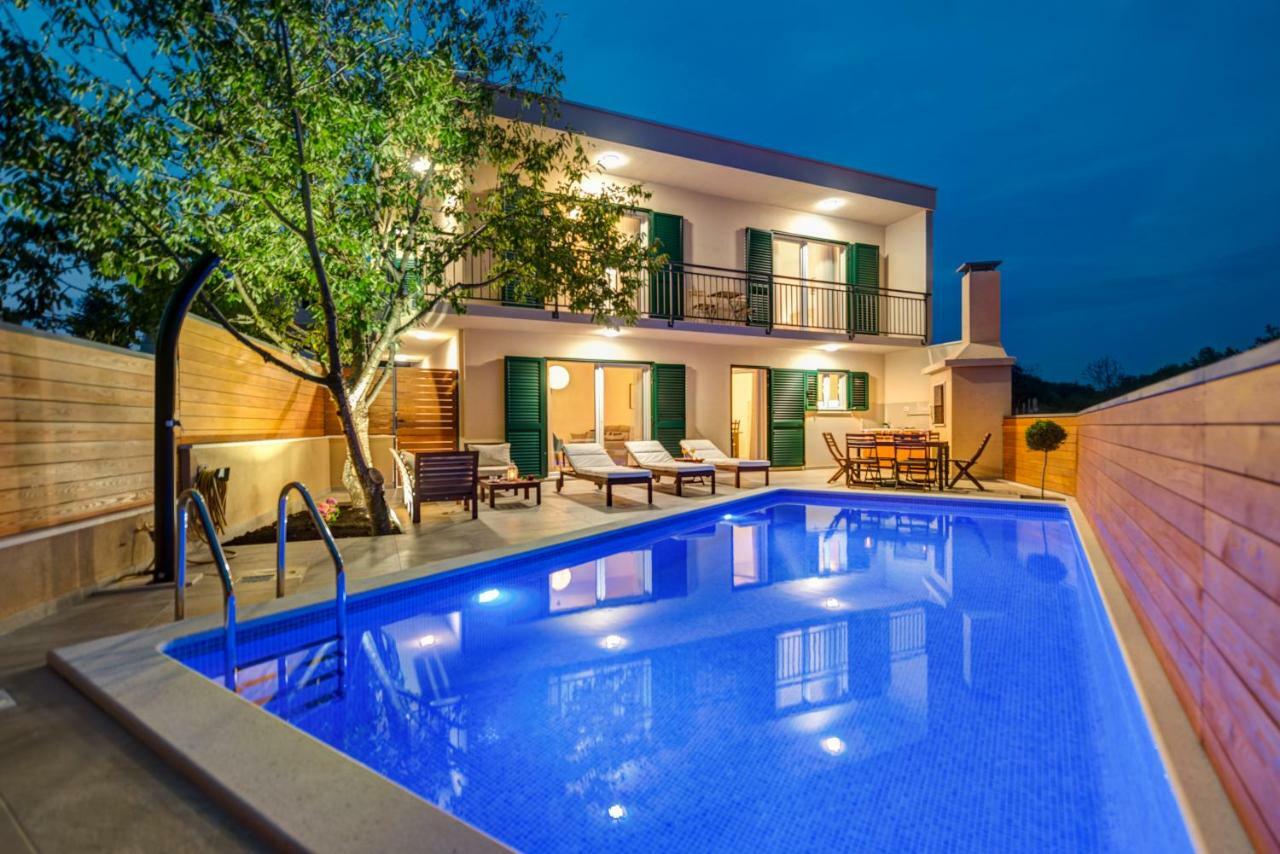Villa Nika Bisko Екстер'єр фото